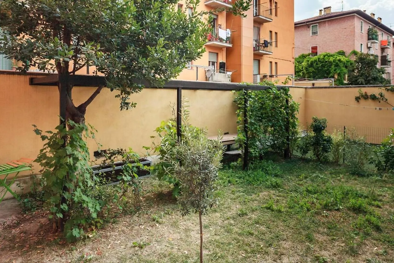 Casa Di Gino Bed & Breakfast Bologna 0*,  Italy